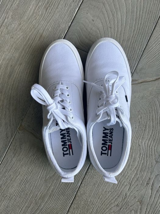 Tommy Hilfilger roz 40