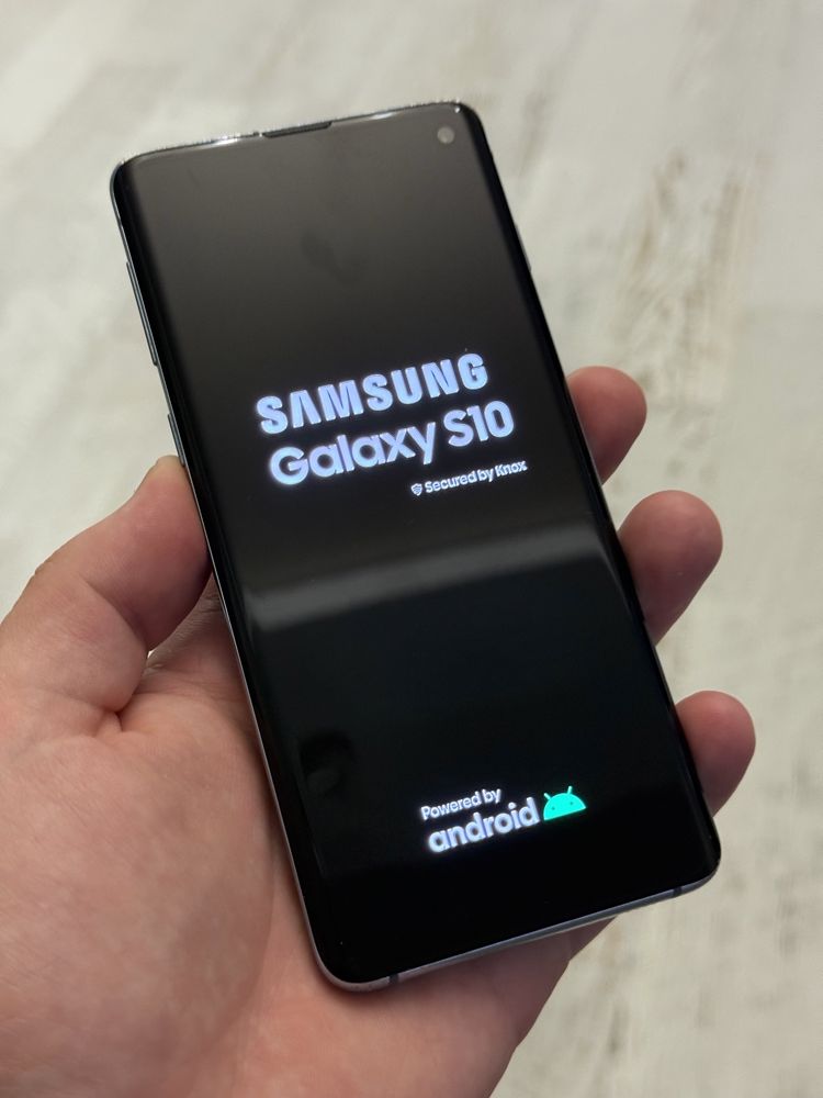 Samsung Galaxy s10 8/128Gb