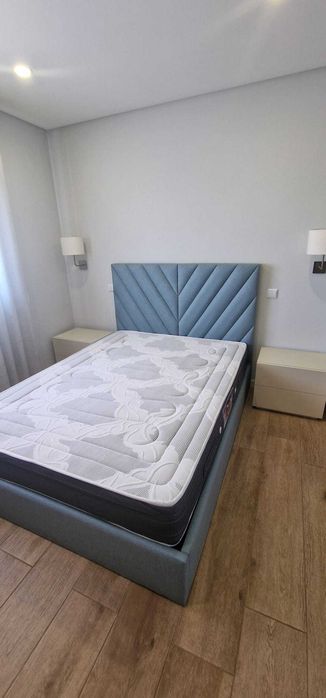 Conjunto de mobiliário de quarto – impecável