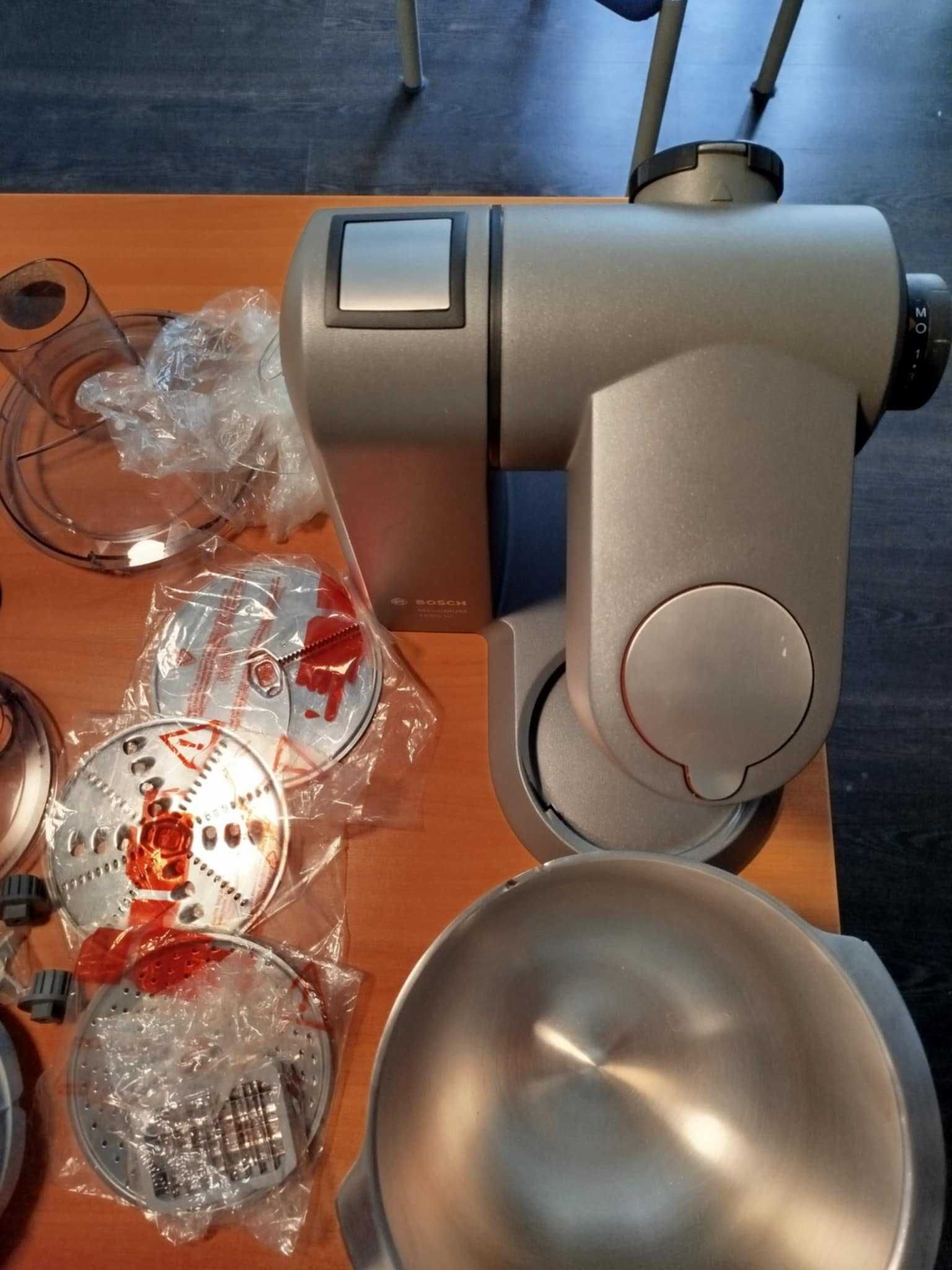 Robot kuchenny Bosch maxxi mum XL40G