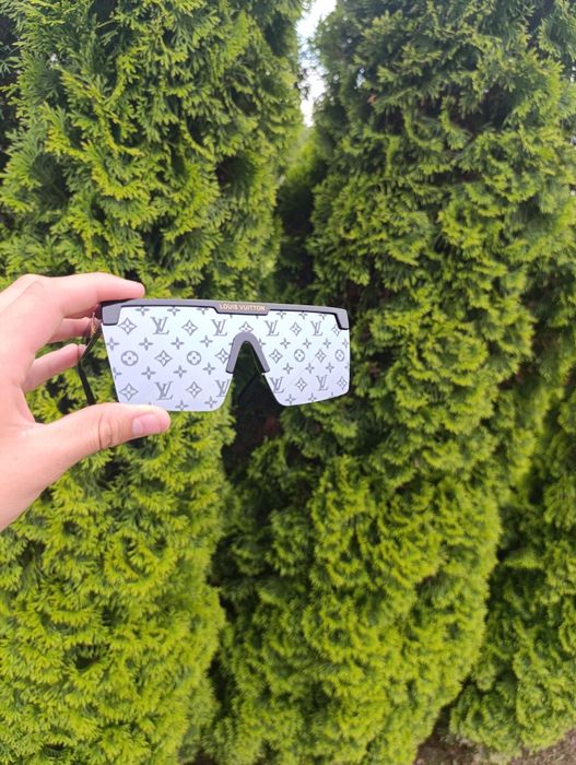 Сонцезахисні окуляри Louis Vuitton/ Солнцезащитные очки Луї Віттон