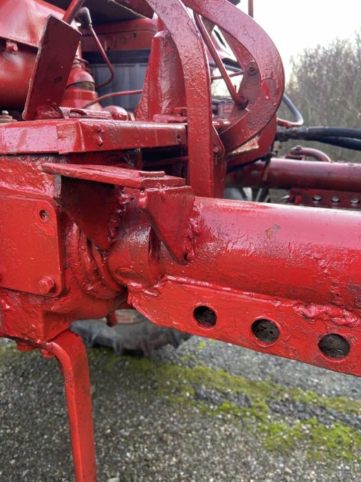 Продам трактор т16 шасік, бульдик , самозвал,припец,кузов тракторець