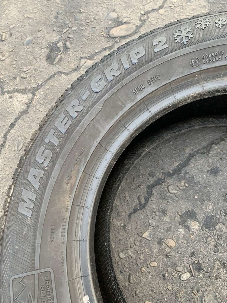 Шини 215/65 R16 пара Semperit зима 2022р, 6мм
