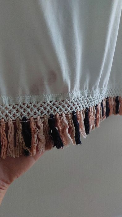 Bluzka z frędzlami r.42