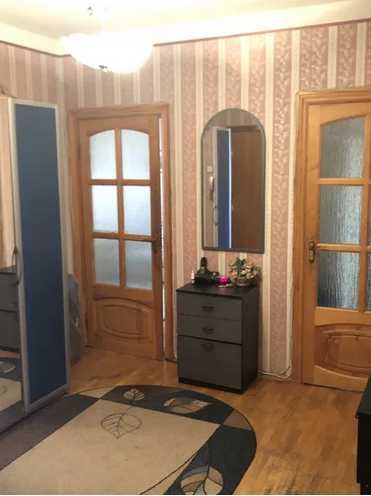 Продам 3 комнатную квартиру