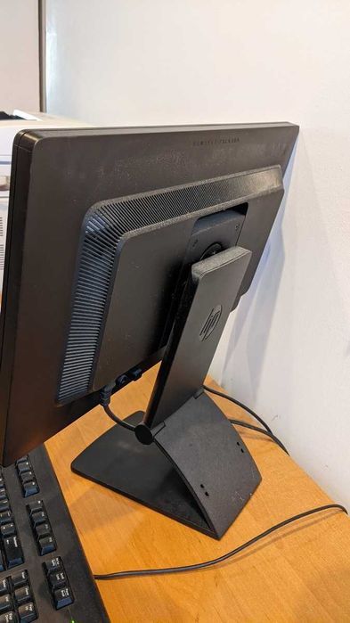 Monitor HP 22 cale stan db+