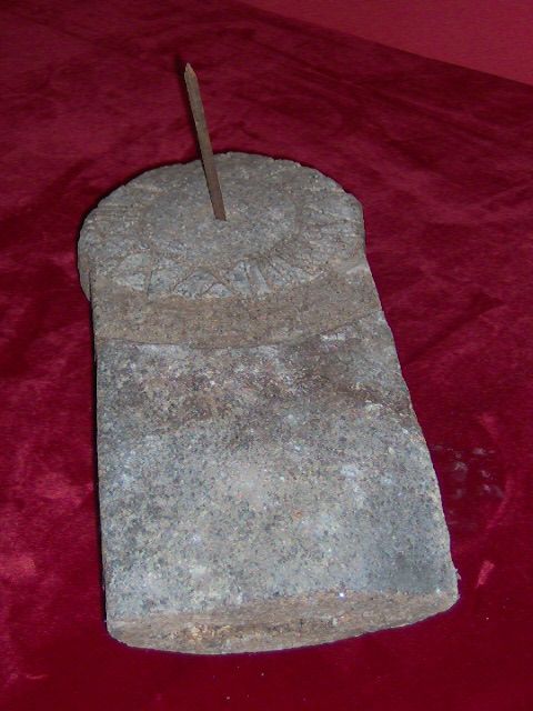 Nicho antigo em granito