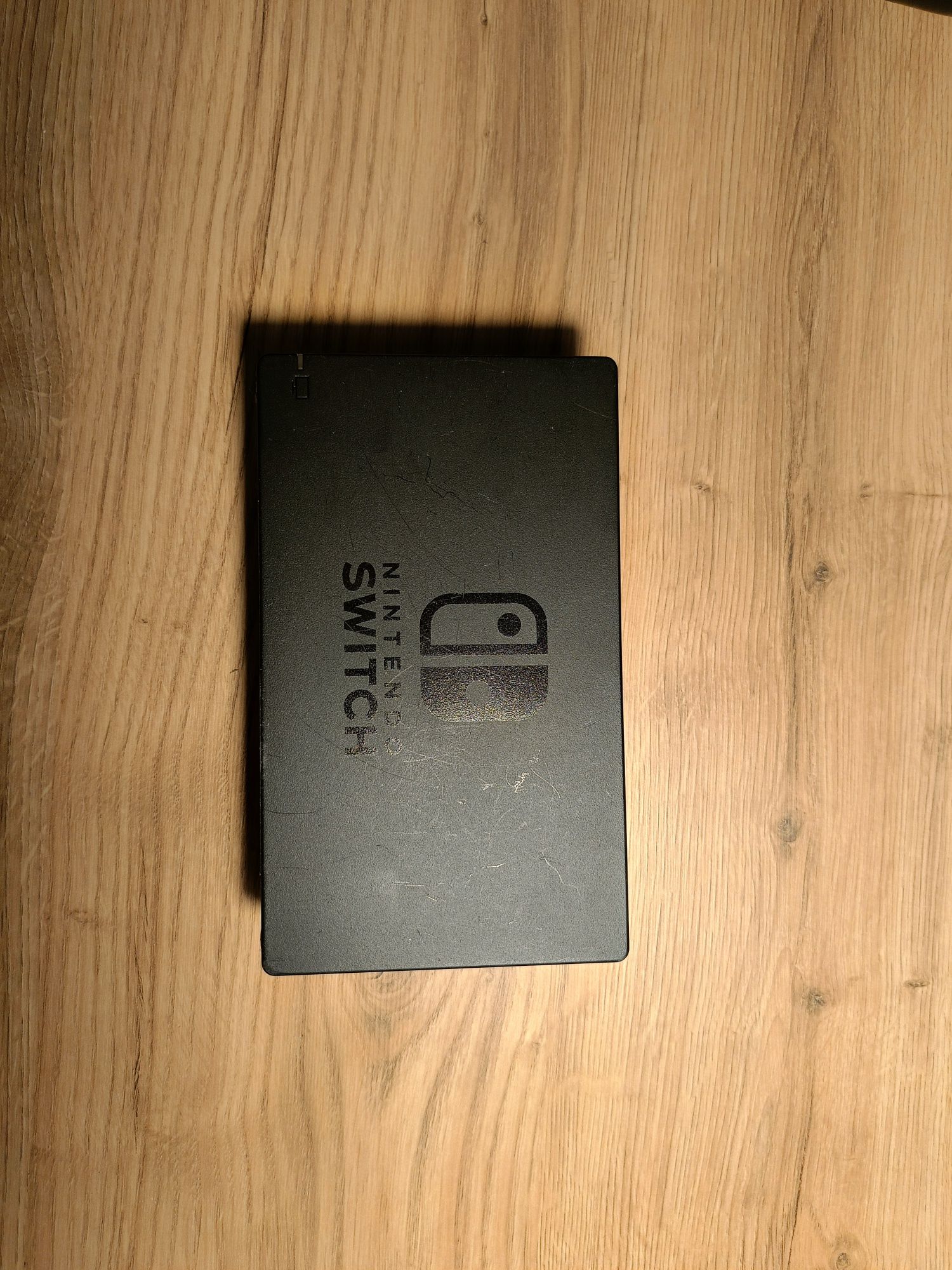 Zestaw Nintendo Switch z grą i etui