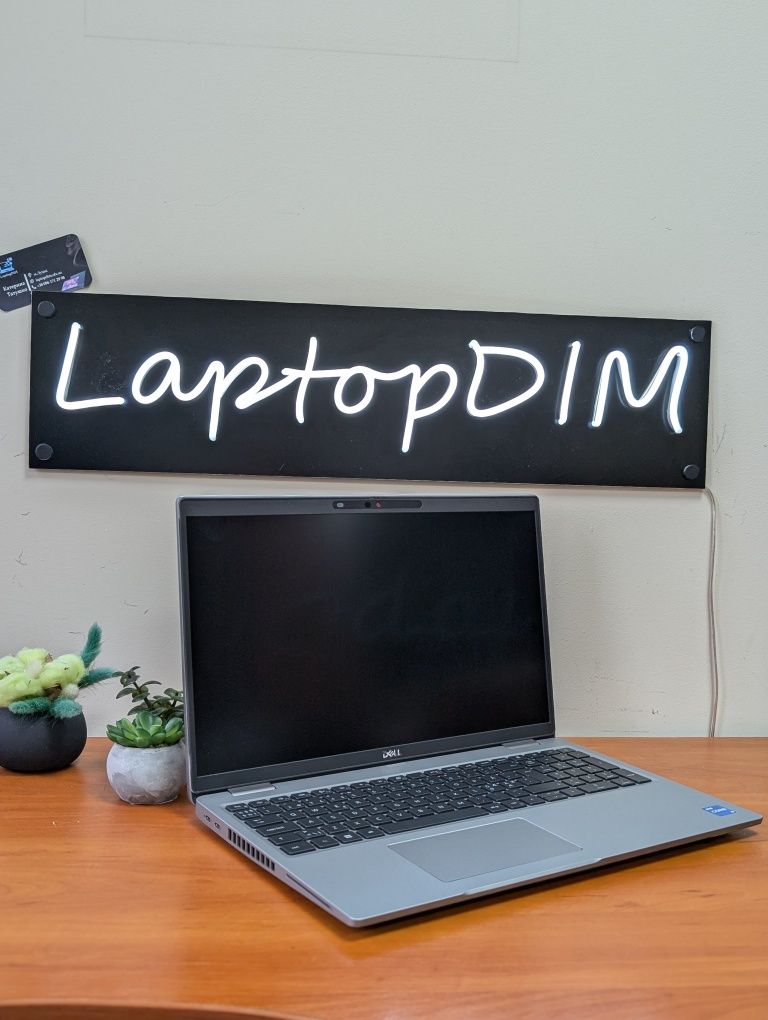 Ноутбук Dell Latitude 5520/i7-1185G7/16/512/15"/FullHD/IPS/ТОП.ГАРНИЙ