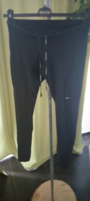 Legginsy czarne Nike r. S