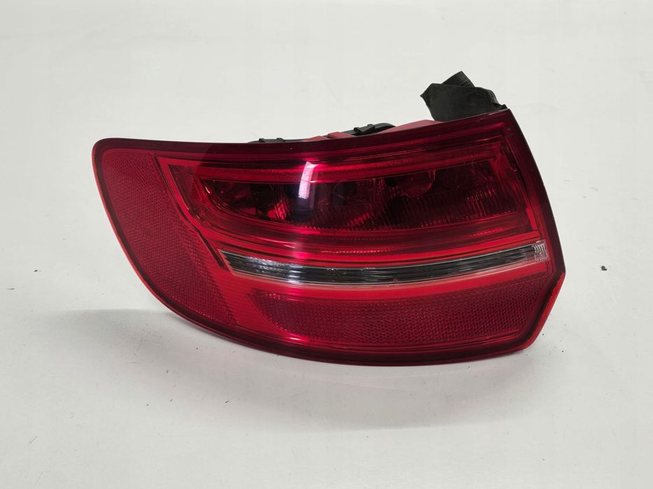 AUDI A3 8P SPORTBACK LIFT 10R LAMPA LEWA LEWY TYLNA TYŁ 8P4945095E