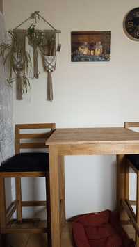 Stół barowy , dębowy z  hokerami