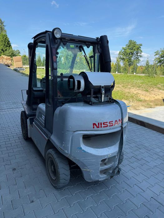 Wózek widłowy podnośnikowy Nissan UG1D2A32LQ silnik K25 3200kg, duplex