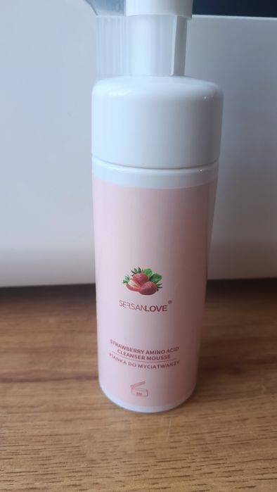 Pianka do mycia twarzy SersanLove truskawka