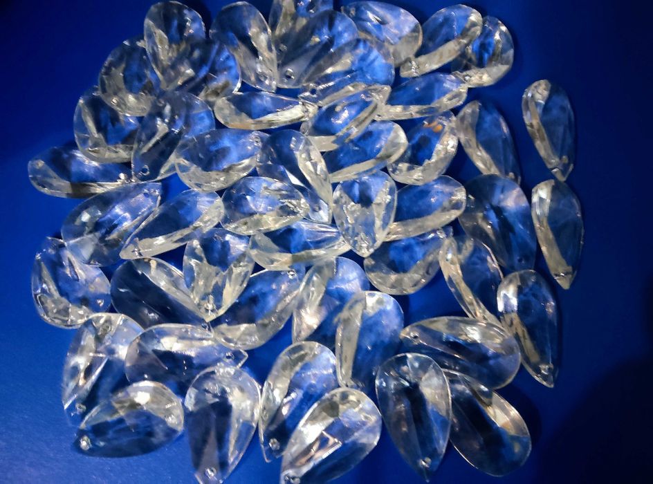 Продам кришталеві підвіски для люстр.