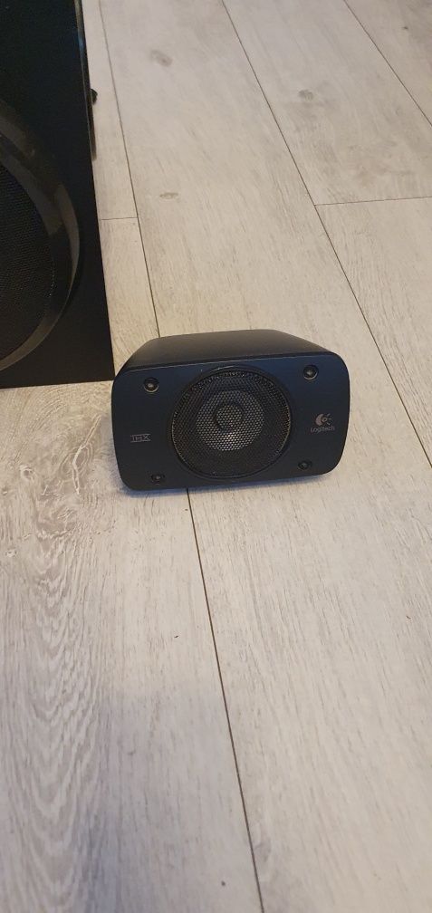 Sprzedam Uszkodzone Głośniki Logitech z906