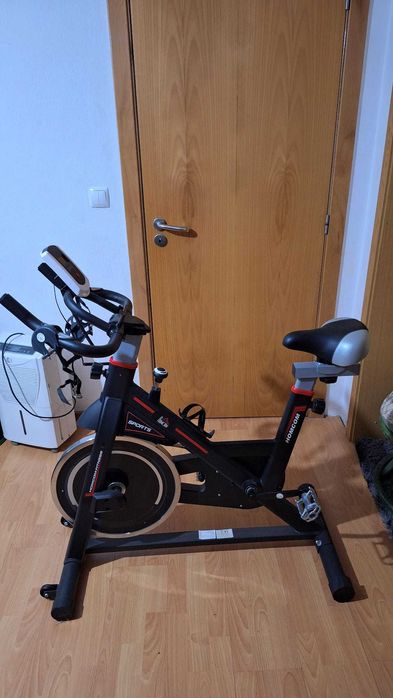 Bicicleta estática como nova