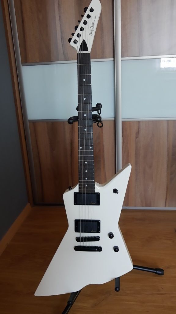 Harley Benton EX-84 Modern VW Explorer Gitara Przetworniki Aktywne