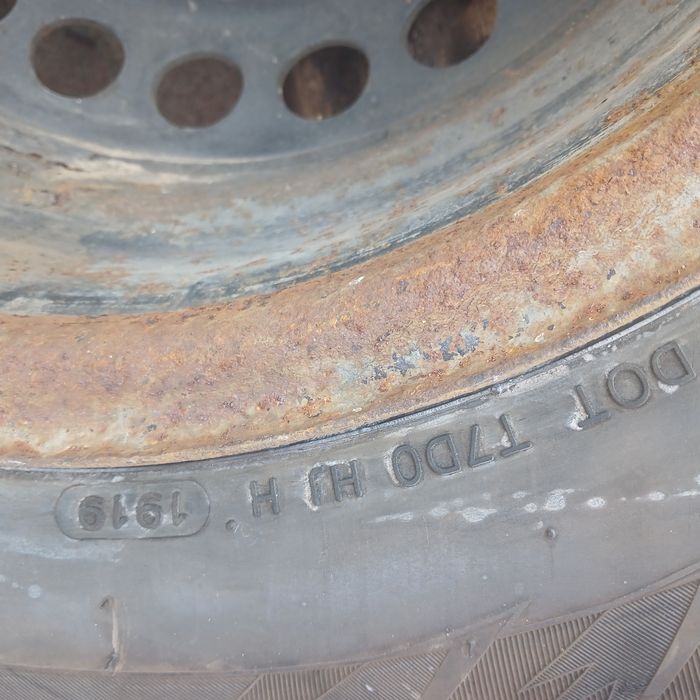 Шина зимова з диском на Фольксваген Транспортер