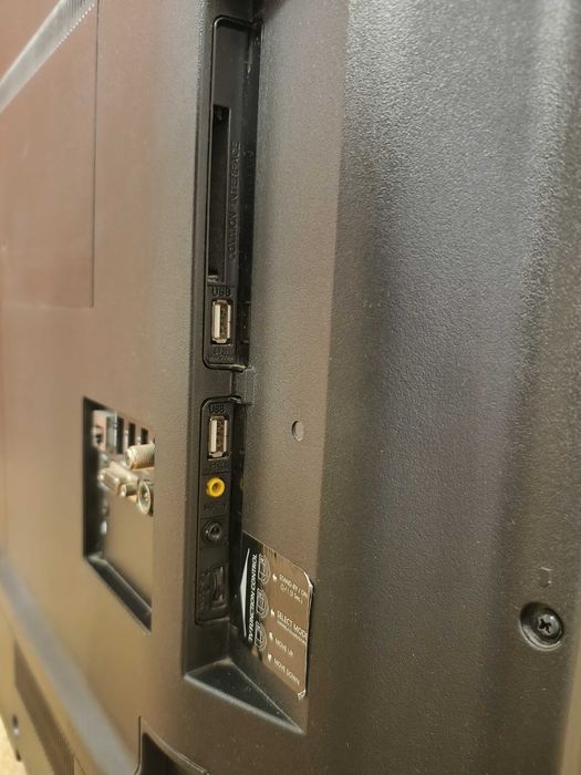 Телевізор Haier U49H7000 з приставкою HOMATICS Box R 4K Plus