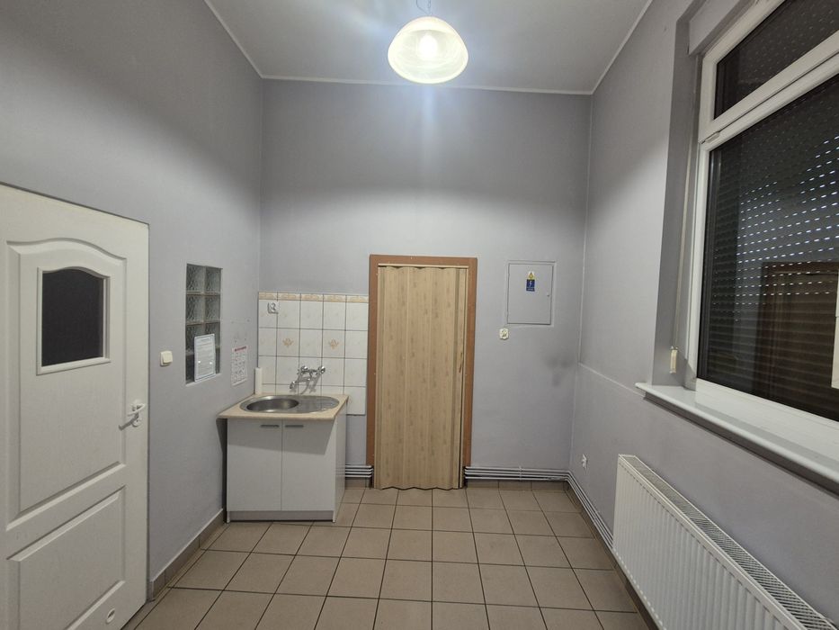 Lokal handlowo-usługowy 34m2