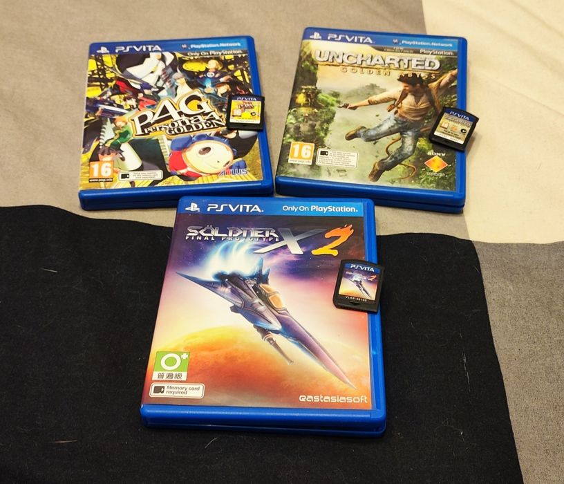 Ps Vita laranja em caixa + jogos