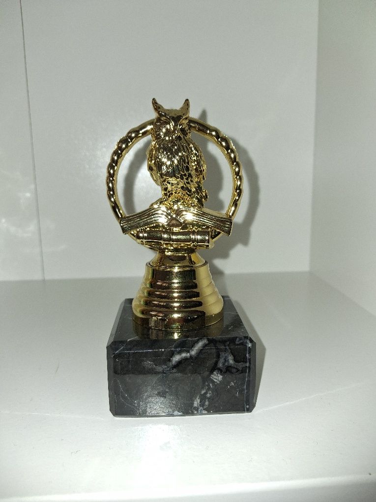 Statuetka, puchar sowa