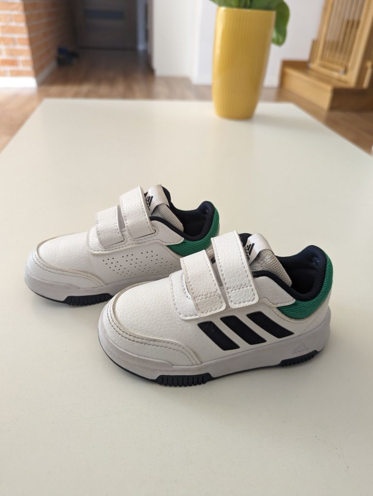 Buty sneakersy dziecięce Adidas Tensaur Sport 2.0, jak nowe rozmiar 23