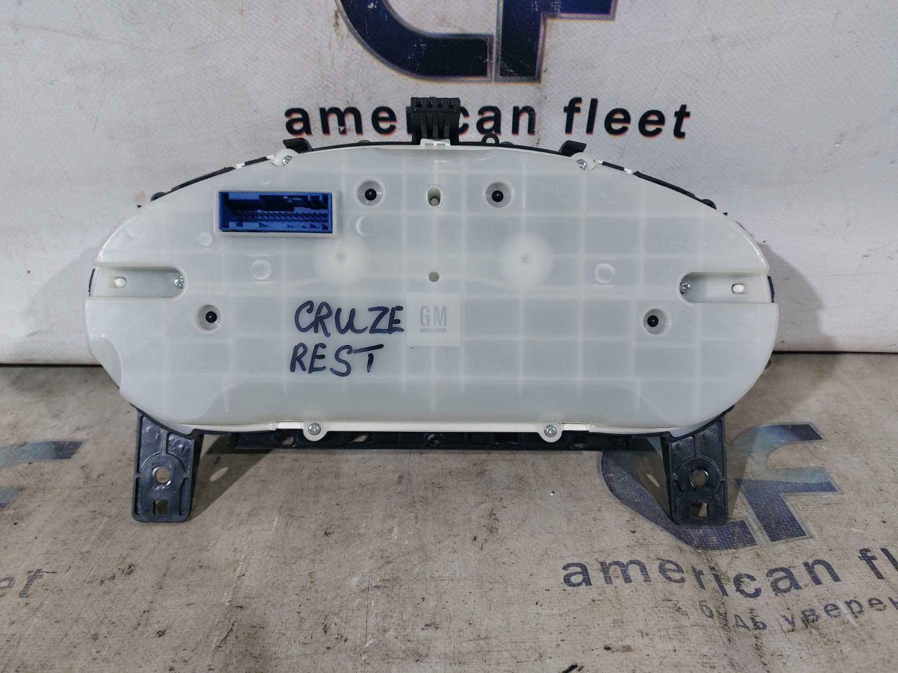 Chevrolet Cruze 16- Щиток приборов / Шевроле Круз