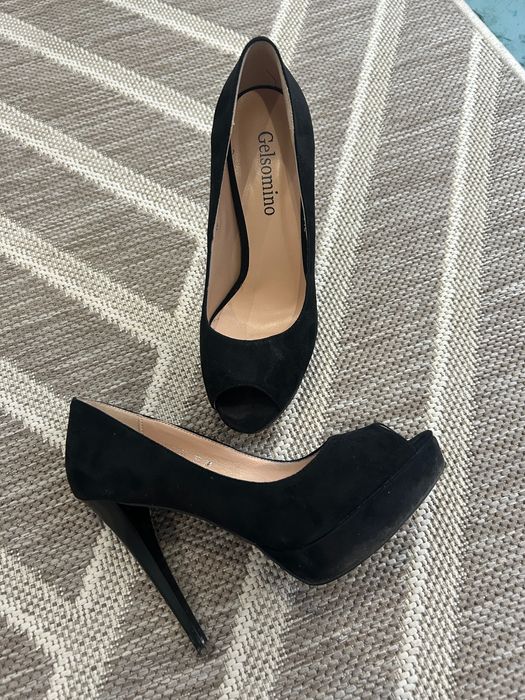 Взуття жіноче 36