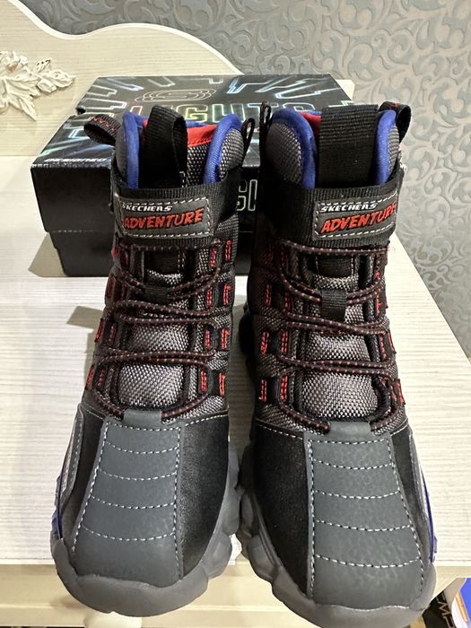 Skechers lights 27,5-37