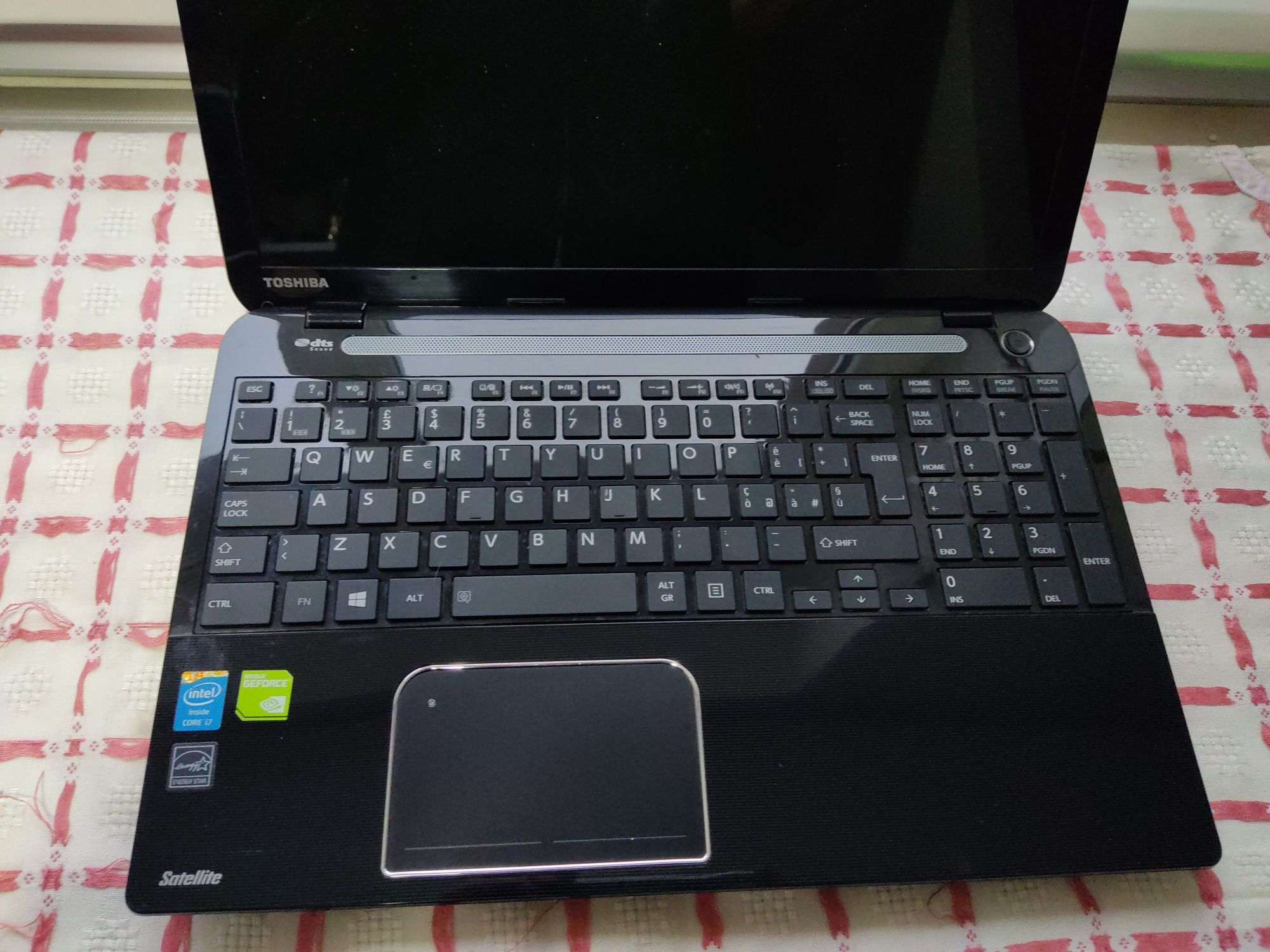 Ноутбук Toshiba satellite