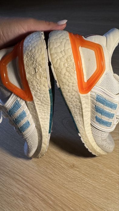 Кросівки для бігу Adidas UltraBOOST/Адідас