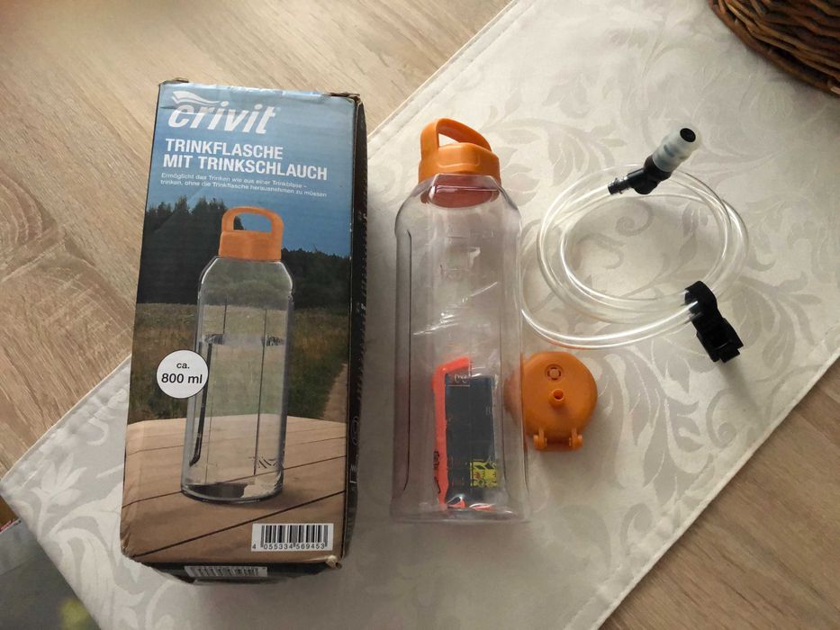 Bidon z rurką do picia. 800ml, Nowy.