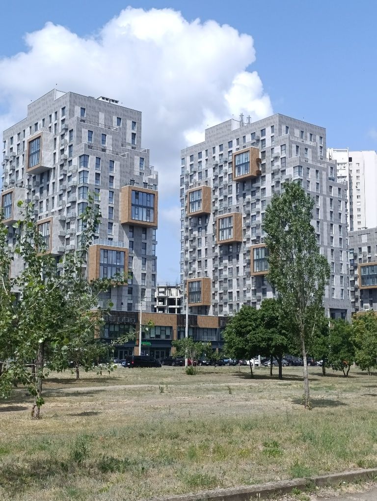 Продам квартиру в ЖК Пятый Континент жм Победа