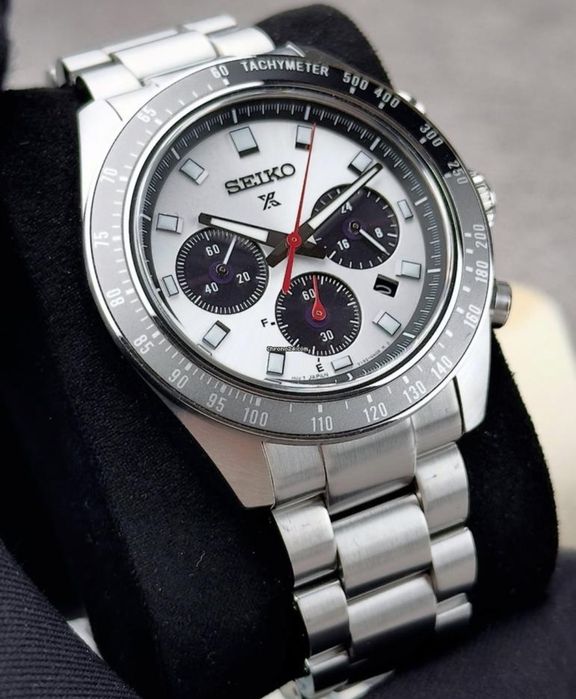 Seikos prospex speedtimer SSC911P1