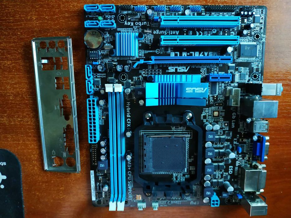 материнка АМ3+ ASUS M5A78L-M LE