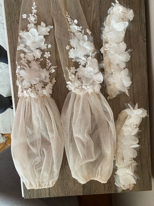 Suknia Ślubna z rozcięciem na nogę r.S