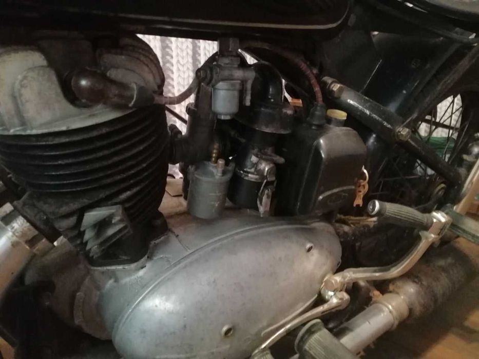 Иж49 1956гв.В оригинальной советской краске и хроме.Комплектный 100%