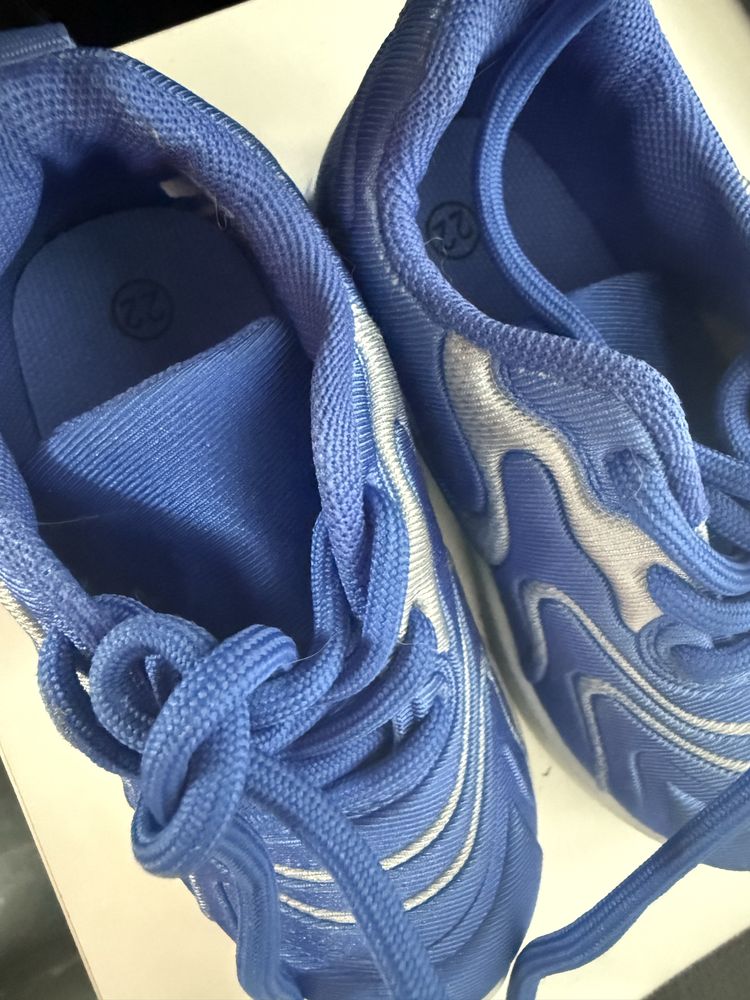 Adidasy swiecące