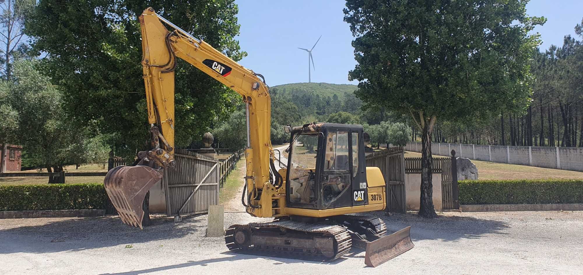 Mini Giratória Caterpillar 307 B