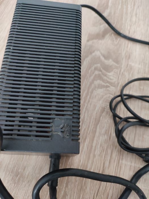 Zasilacz do komputera Atari duzy