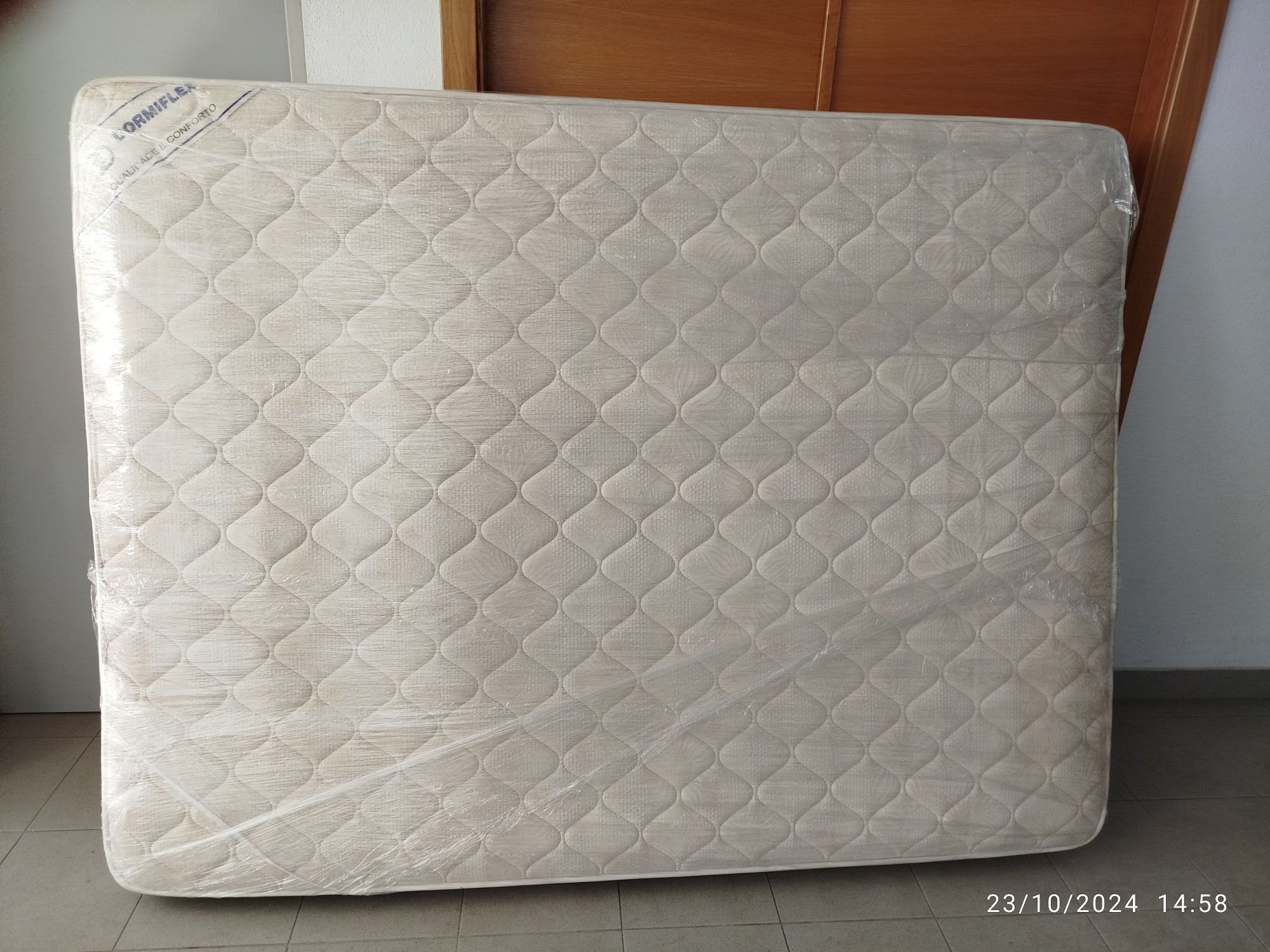 Colchão de cama de casal