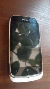смартфон Nokia Lumia 610