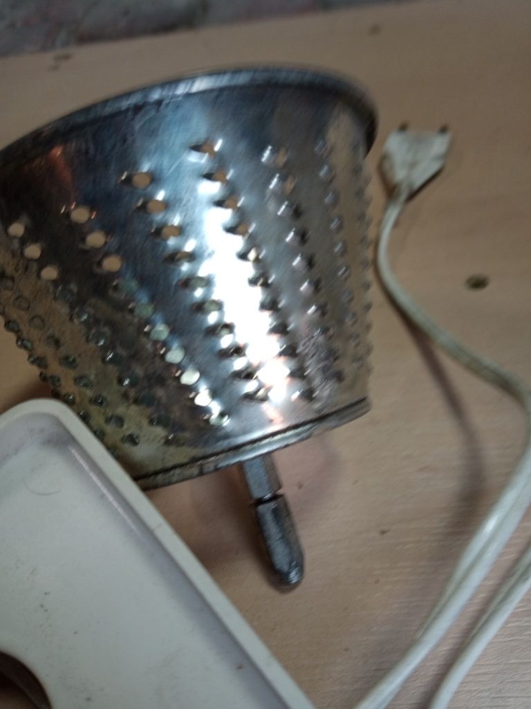 Sprzedam maszynkę mięsno warzywną