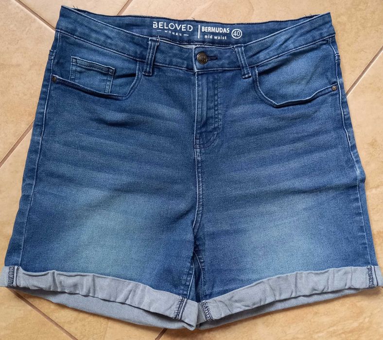 Krótkie spodenki jeansowe rozmiar 40