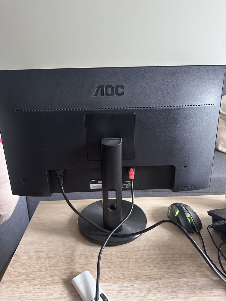 Monitor AOC z glosnikami