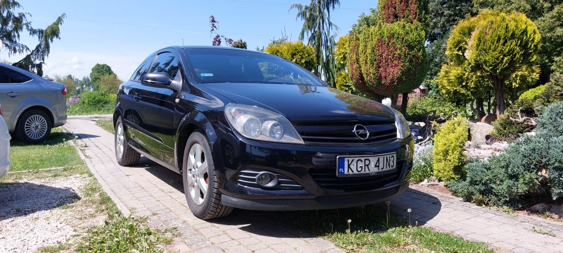 Sprzedam Opel Astra H GTC 1.8