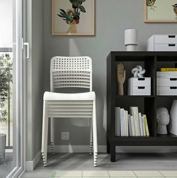 Cadeira branca Ikea
