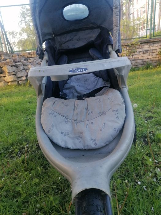 Wózek dziecięcy.